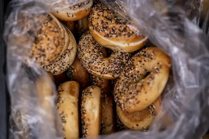 everything bagel calories